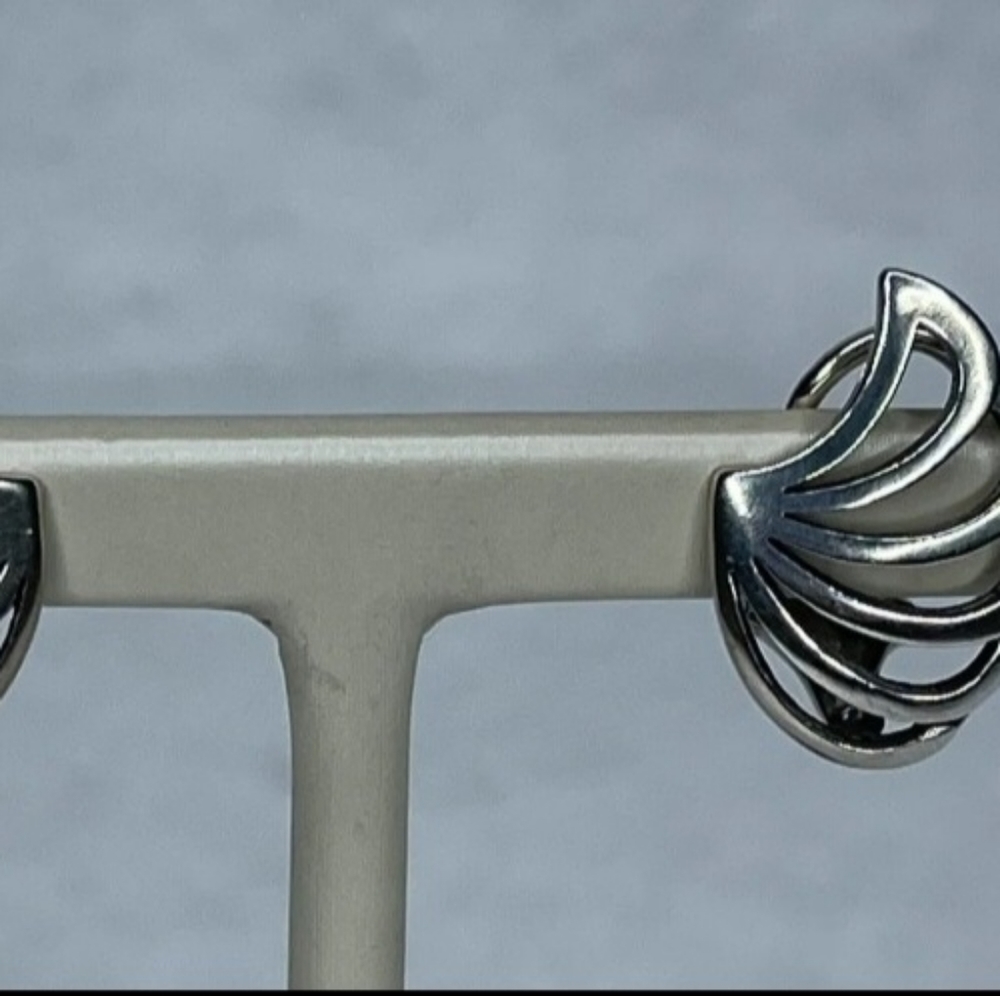 James Avery Open Shell Ear Clips - image 6